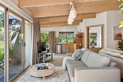 Adelaide Hills Retreats - Accommodation BNB 18