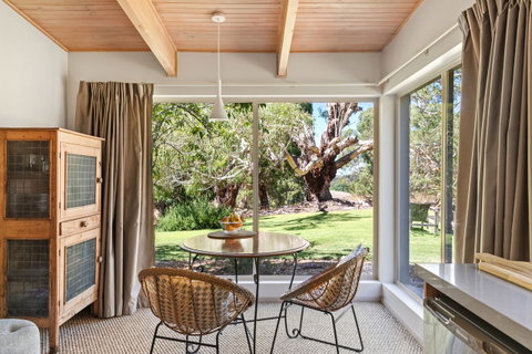 Adelaide Hills Retreats - Accommodation BNB 22