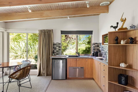 Adelaide Hills Retreats - Accommodation BNB 24
