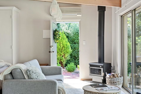 Adelaide Hills Retreats - Accommodation BNB 20