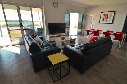 Beachview - Accommodation BNB 10