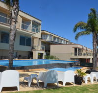 The Bluff Resort Apartments - Accommodation BNB