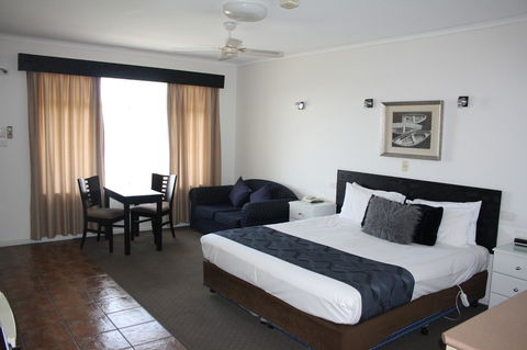 Lakeview Motel And Apartments - Accommodation BNB 1