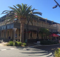 Grosvenor Hotel - Accommodation BNB