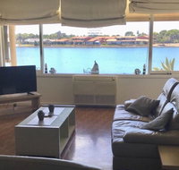 Lakeside - Accommodation BNB