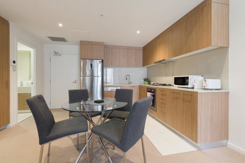 Ther-Rich 2Brm CBD Apartment - Accommodation BNB 13