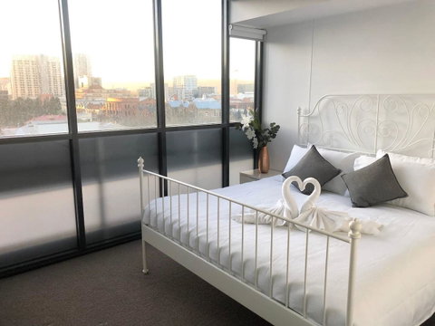 CENTRAL ESCAPE 2 BEDROOM @ ADELAIDE CBD - Accommodation BNB 2