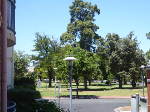 ADELAIDE CENTRAL APARTMENT - 3BR, 2BATH & CARPARK - Accommodation BNB 26