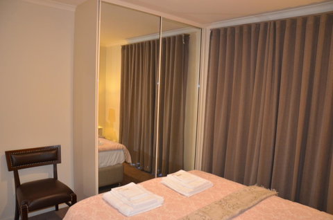 ADELAIDE CENTRAL APARTMENT - 3BR, 2BATH & CARPARK - Accommodation BNB 12