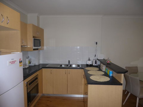 ADELAIDE CENTRAL APARTMENT - 3BR, 2BATH & CARPARK - Accommodation BNB 5