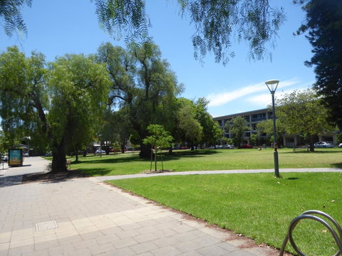 ADELAIDE CENTRAL APARTMENT - 3BR, 2BATH & CARPARK - Accommodation BNB 32