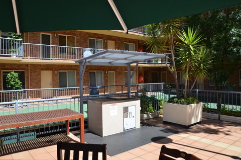 ADELAIDE CENTRAL APARTMENT - 3BR, 2BATH & CARPARK - Accommodation BNB 22