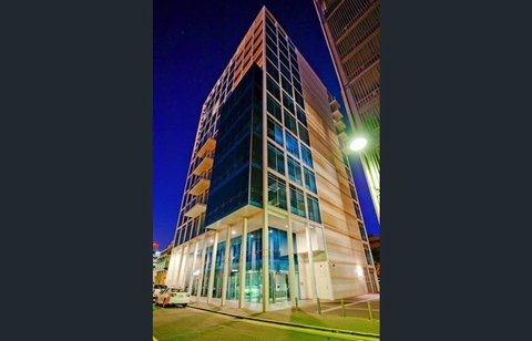 Stylish And Comfortable, Views Over Gouger St! - Accommodation BNB 21