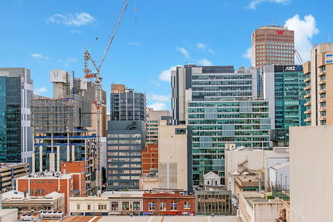 Stylish And Comfortable, Views Over Gouger St! - Accommodation BNB 4