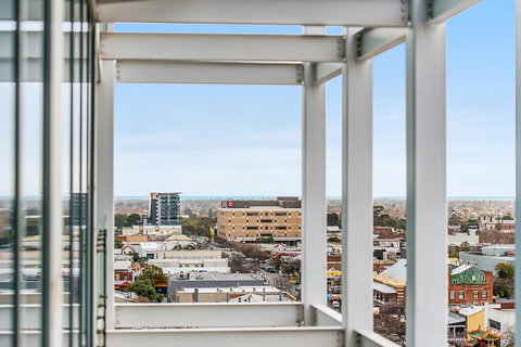 Stylish And Comfortable, Views Over Gouger St! - Accommodation BNB 13