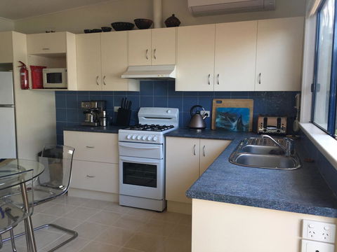 Rumah Pantai - Accommodation BNB 3
