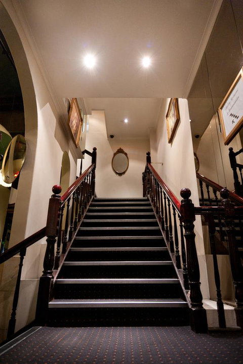 Ambassadors Hotel - Accommodation BNB 28