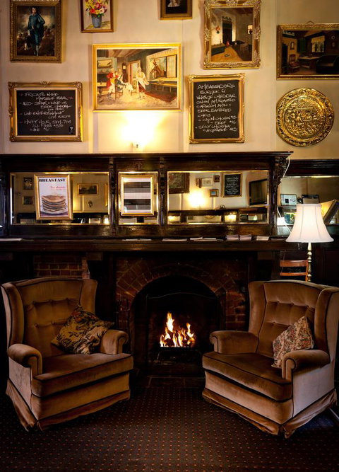 Ambassadors Hotel - Accommodation BNB 22