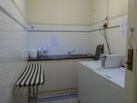 Ambassadors Hotel - Accommodation BNB 26