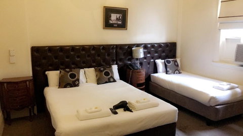 Ambassadors Hotel - Accommodation BNB 30