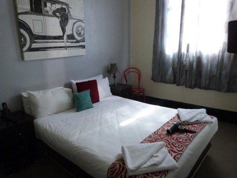 Ambassadors Hotel - Accommodation BNB 1