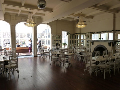 Ambassadors Hotel - Accommodation BNB 16