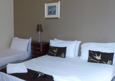 Ambassadors Hotel - Accommodation BNB 27