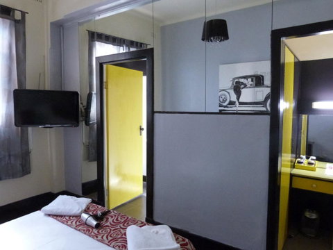 Ambassadors Hotel - Accommodation BNB 12