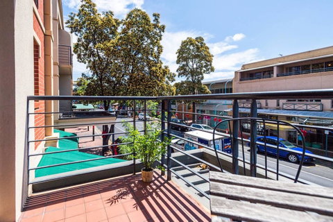 Executive 3 Bedroom Apartment + Internet + Parking - Accommodation BNB 28