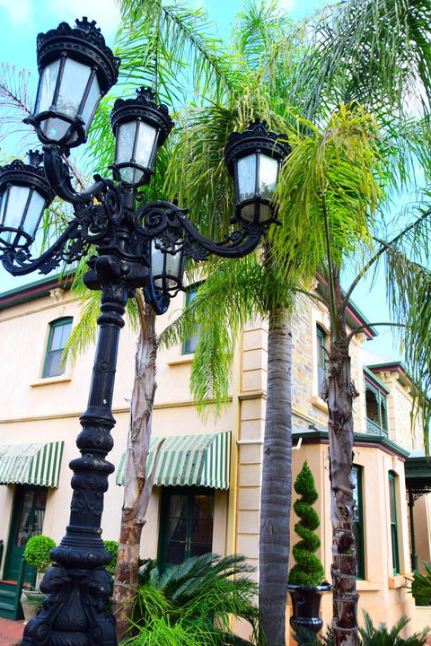 Grand Bluestone Mansion - Accommodation BNB 8