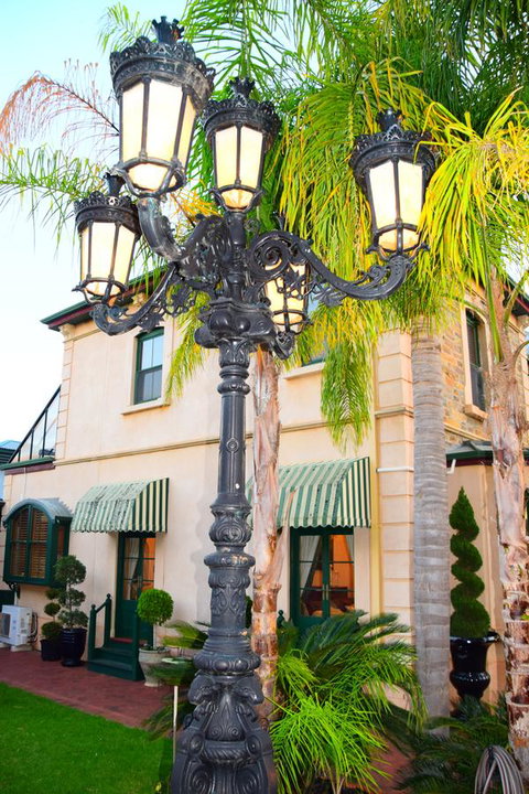 Grand Bluestone Mansion - Accommodation BNB 24