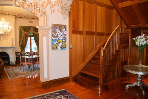 Grand Bluestone Mansion - Accommodation BNB 12
