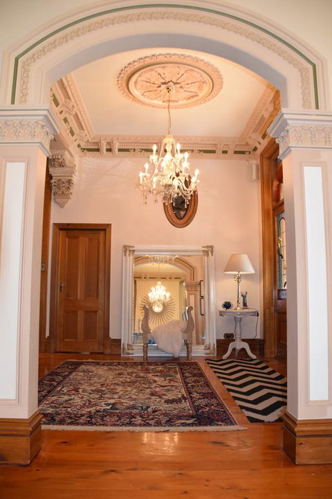 Grand Bluestone Mansion - Accommodation BNB 10