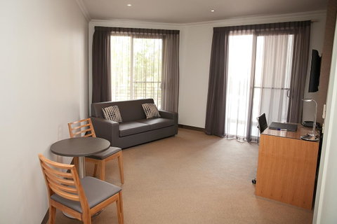 Mawson Lakes Hotel - Accommodation BNB 38
