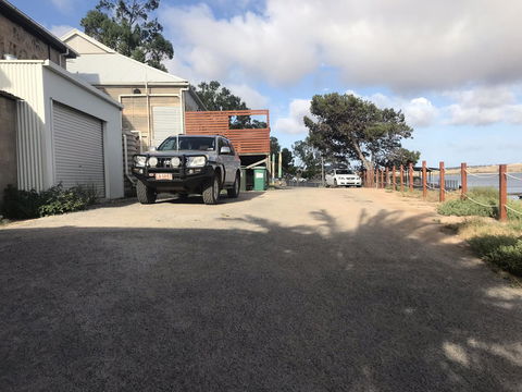 Beachside & Jetty View Apartment 6 - Captain\'s Apt - Accommodation BNB 8