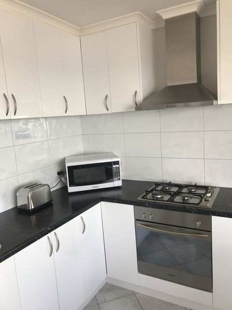 Beachside & Jetty View Apartment 6 - Captain\'s Apt - Accommodation BNB 5