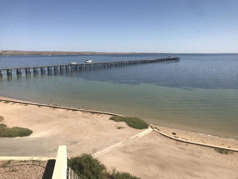 Beachside & Jetty View Apartment 6 - Captain\'s Apt - Accommodation BNB 2