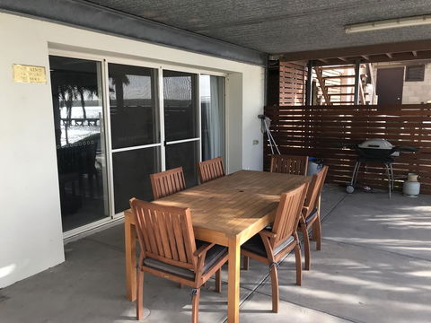 Beachside & Jetty View Apartment 6 - Captain\'s Apt - Accommodation BNB 38