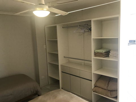 Beachside & Jetty View Apartment 6 - Captain\'s Apt - Accommodation BNB 3