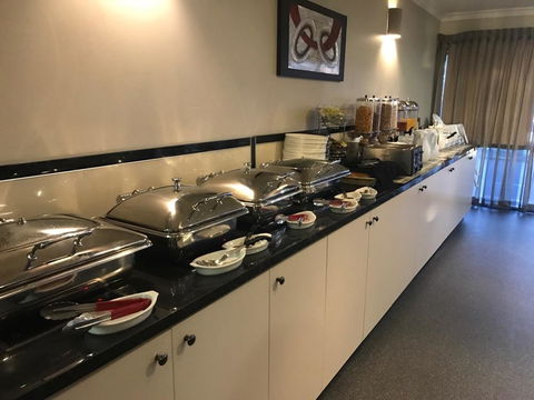 Cattlemans Country Motor Inn & Serviced Apartments - Accommodation BNB 5