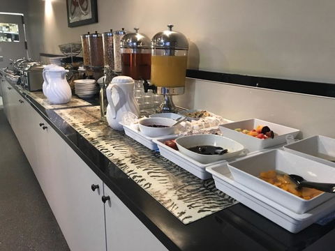 Cattlemans Country Motor Inn & Serviced Apartments - Accommodation BNB 4