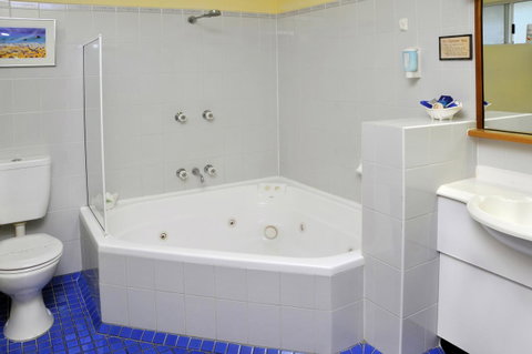 Aston Motel Yamba - Accommodation BNB 8