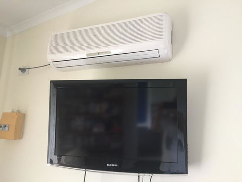 A Peaceful Cabin In The Country - Accommodation BNB 8