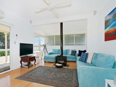 Boat House - Accommodation BNB 2