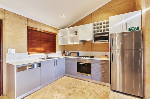 Eight Willows Retreat - Accommodation BNB 2