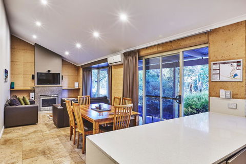 Eight Willows Retreat - Accommodation BNB 11