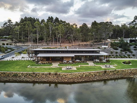 Eight Willows Retreat - Accommodation BNB 3