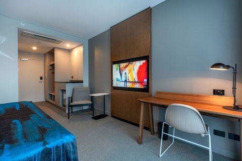 The Adnate Perth - Art Series - Accommodation BNB 12