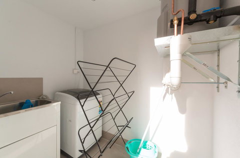 Yaran Suites - Accommodation BNB 20