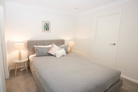 Yaran Suites - Accommodation BNB 8